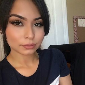 Meet your Posher, Gina